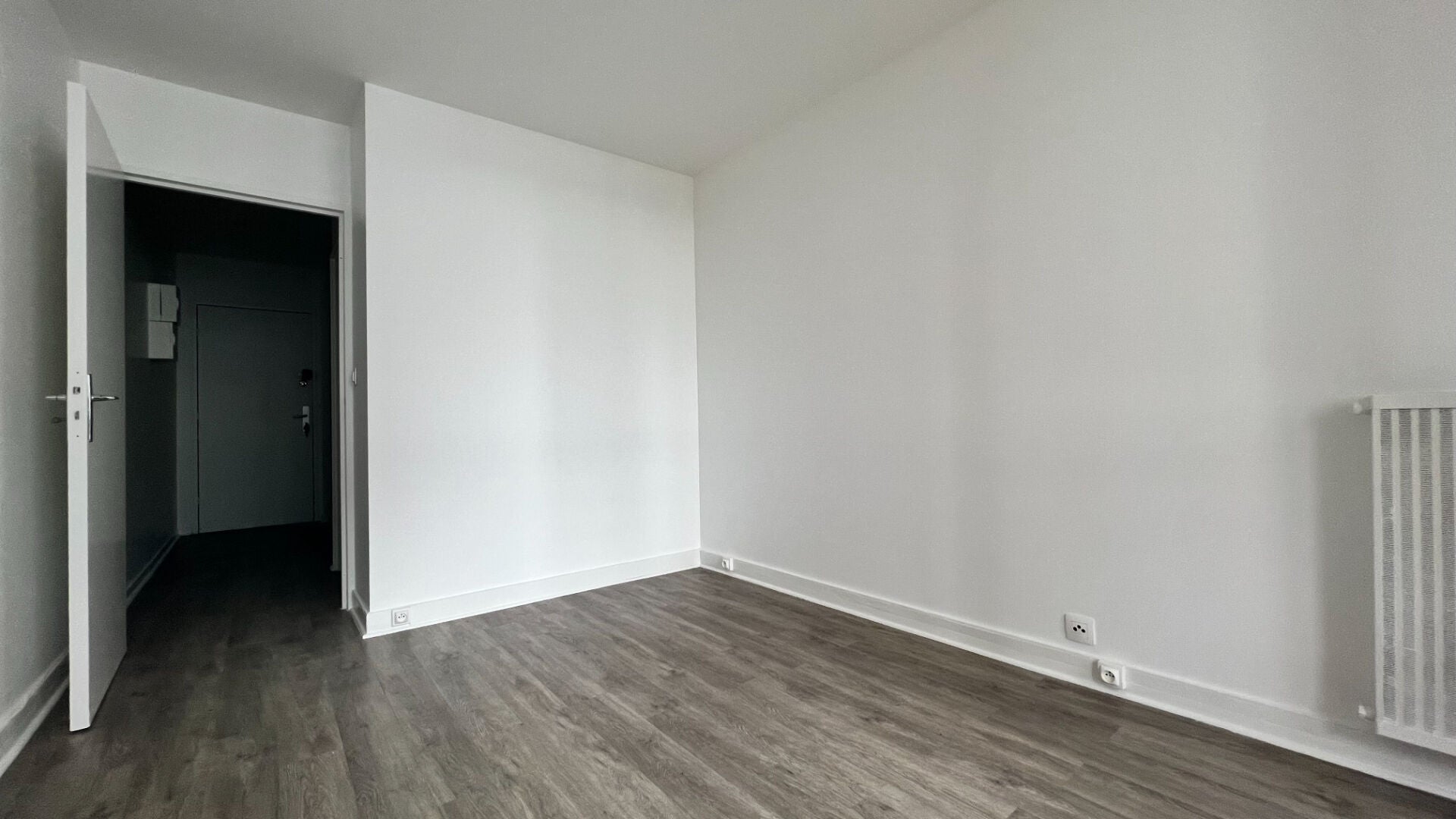 Flat Rue de Crimée in Paris