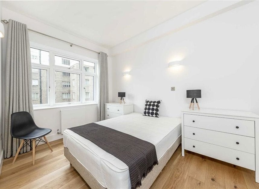 Flat Princes Gate in City of Westminster