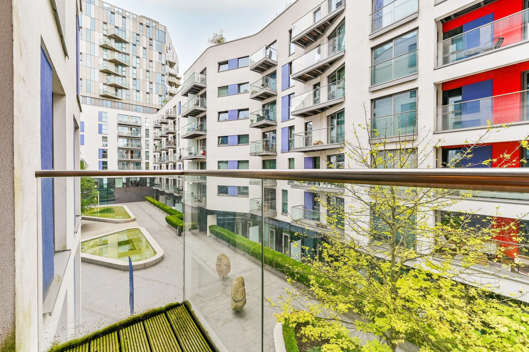 Flat Saffron Square in Greater London