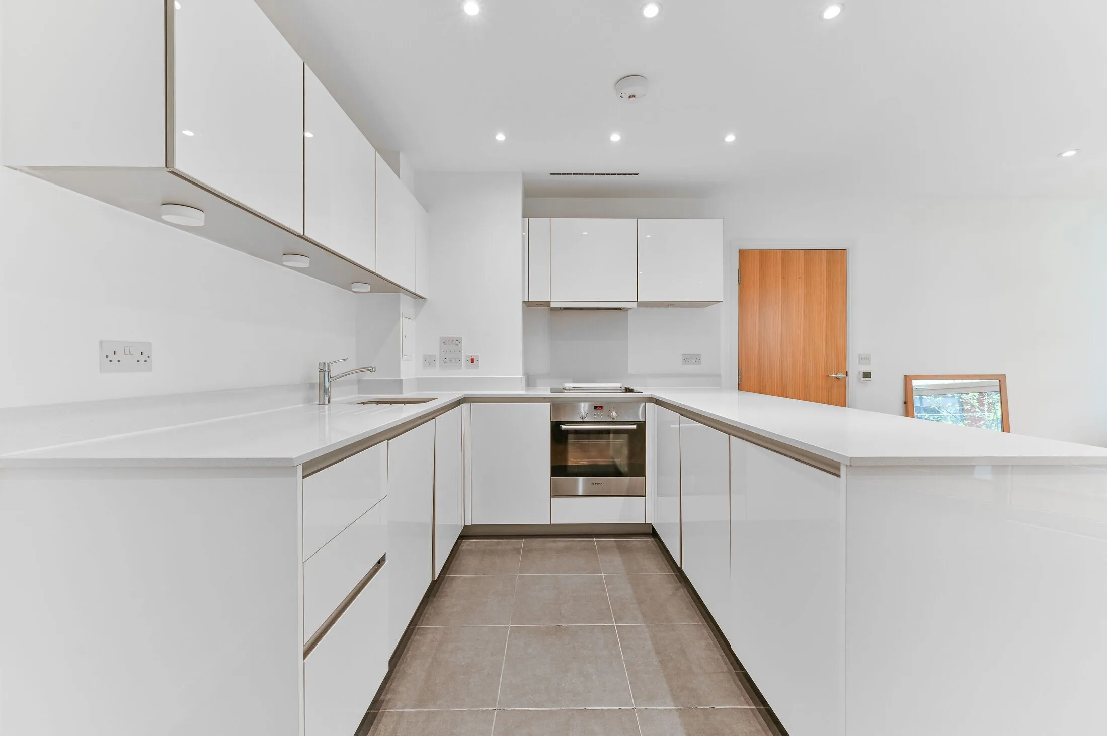 Flat Saffron Square in Greater London