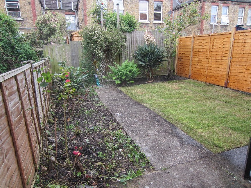 Flat Morieux Road in Greater London