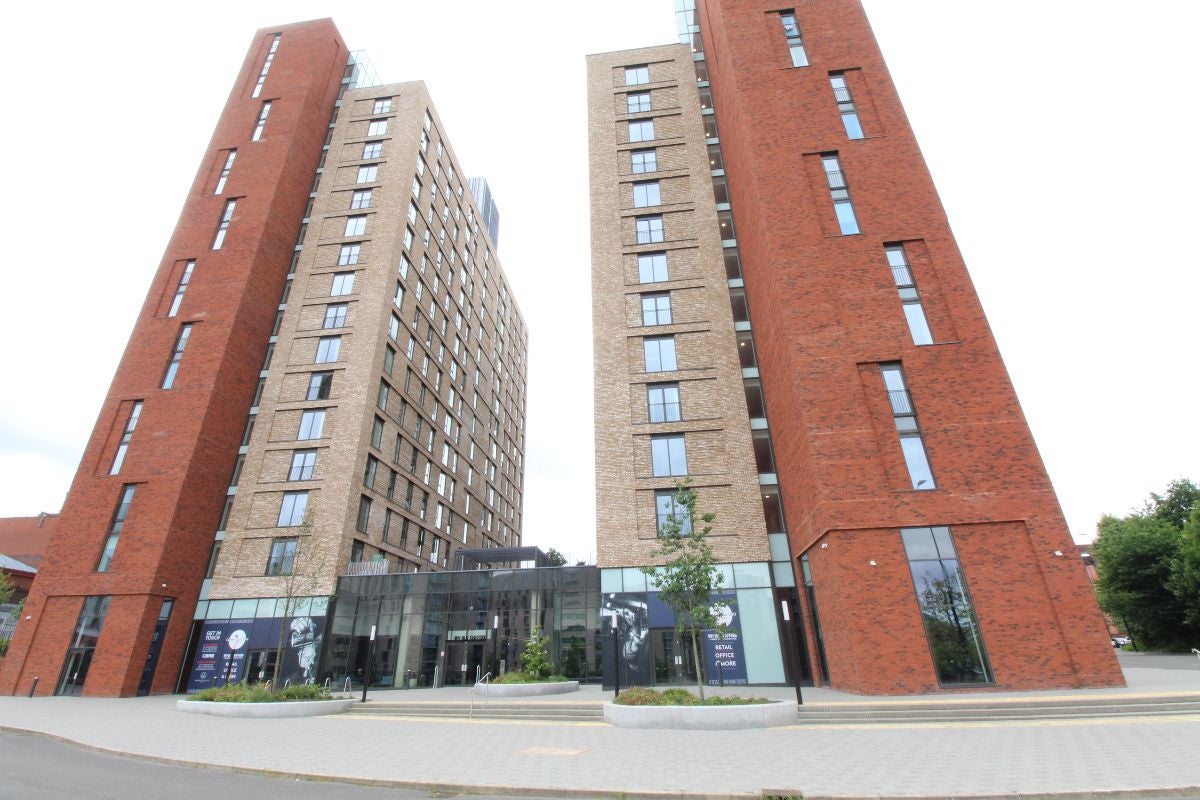 Flat Wharf End in Trafford
