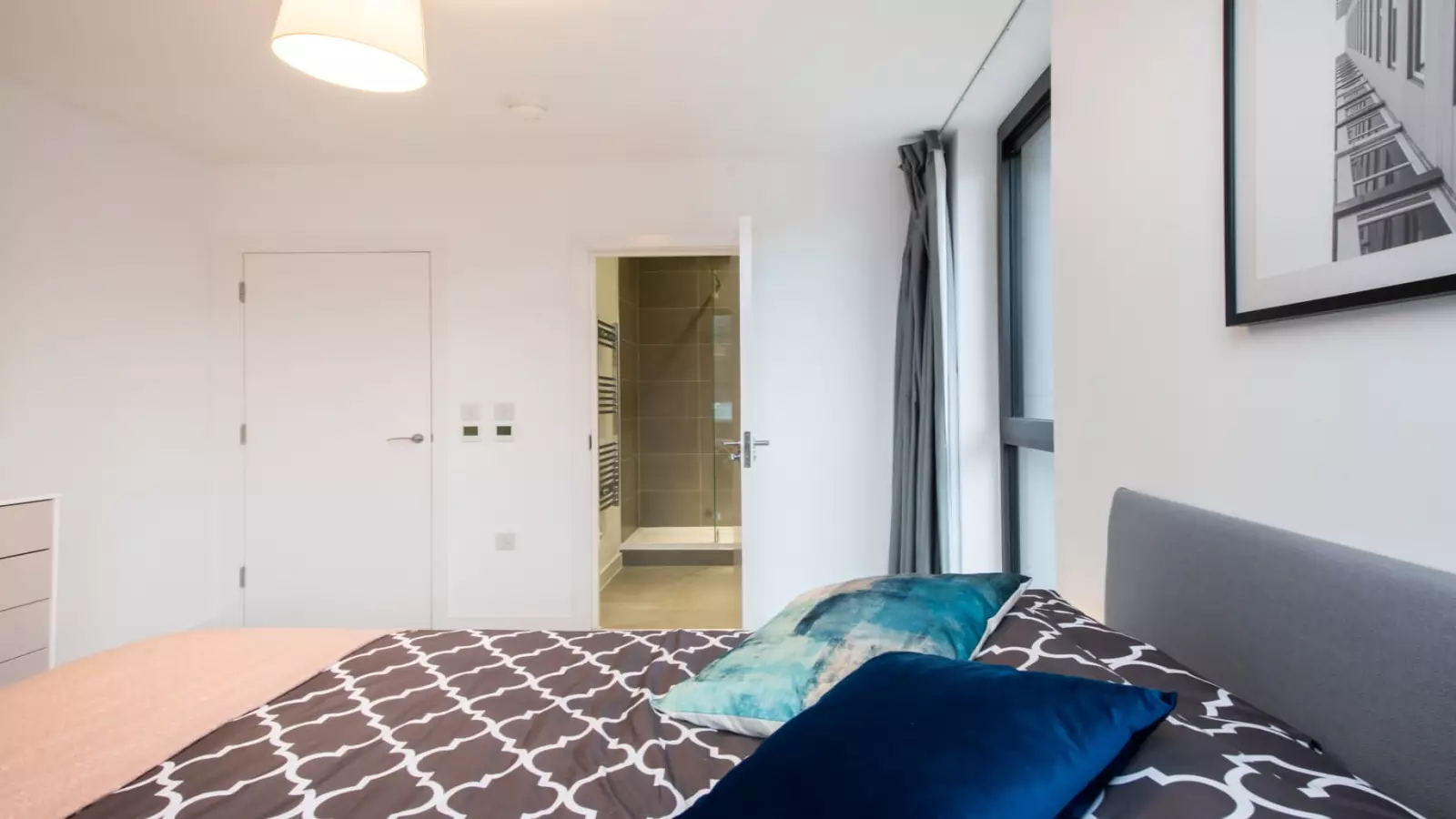 Flat Forrester Way in Greater London