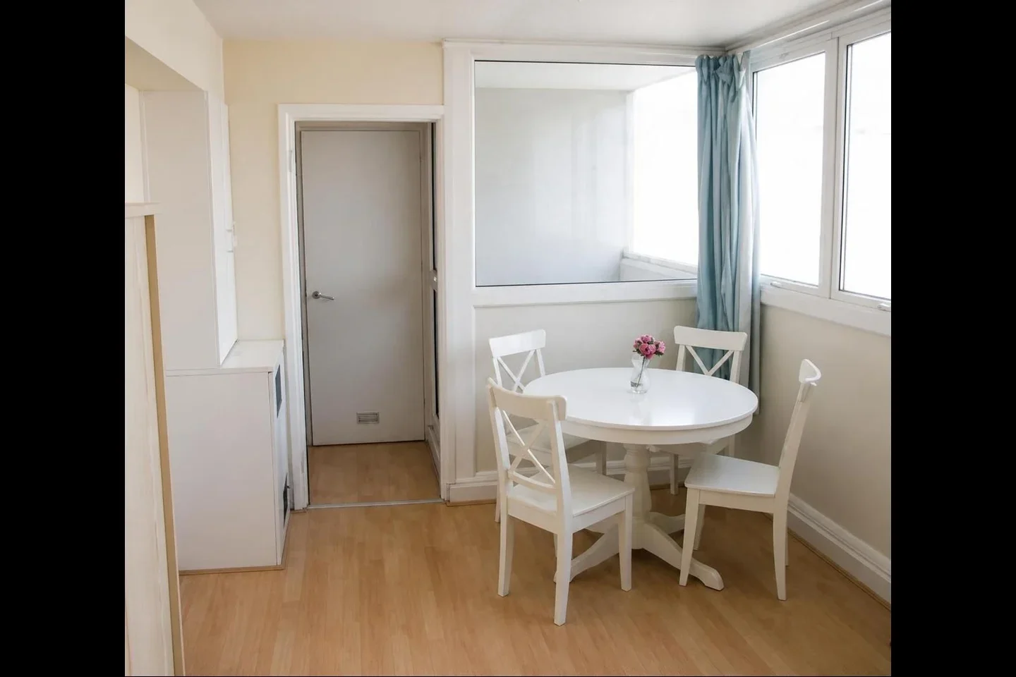 Room Avonmore Road in Greater London