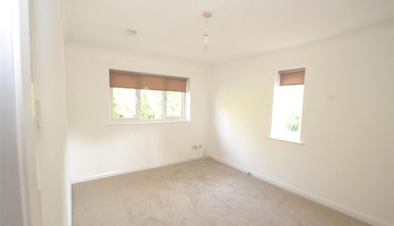Flat Willow Walk in Exeter