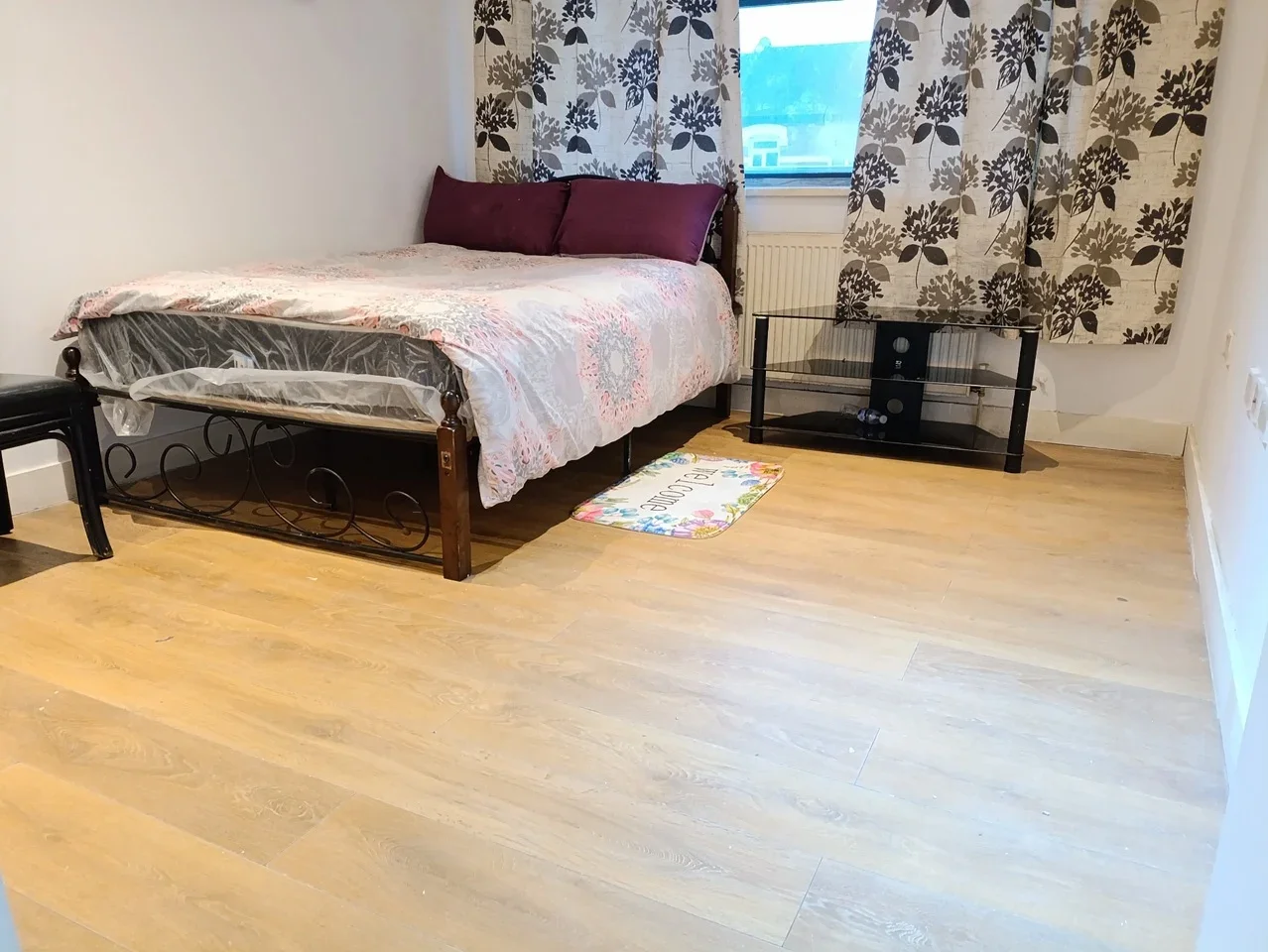 Flat Barking Road in Greater London