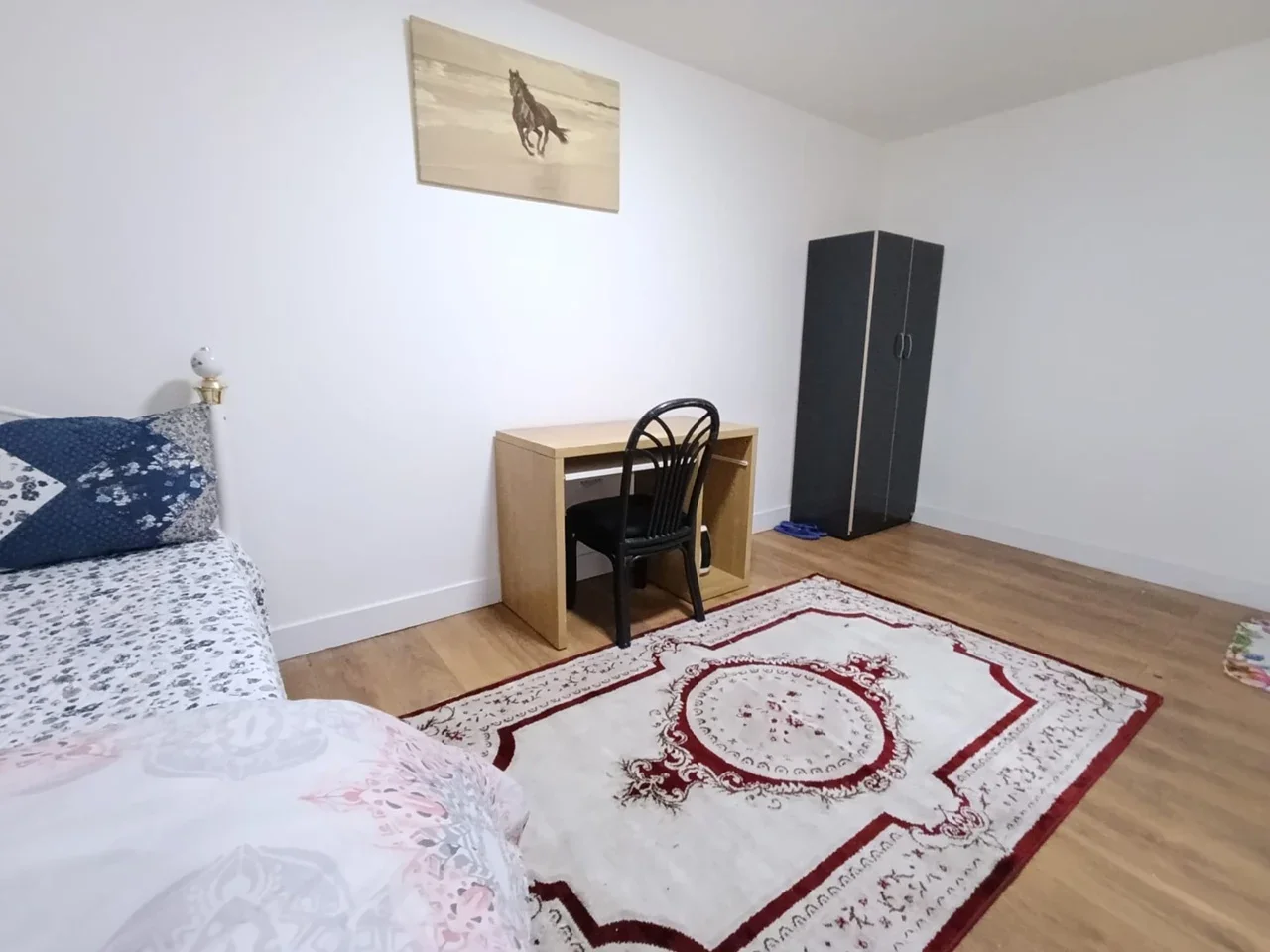 Flat Barking Road in Greater London