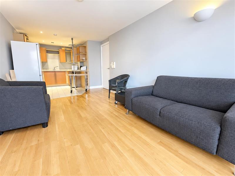 Flat Whitworth Street West in Manchester