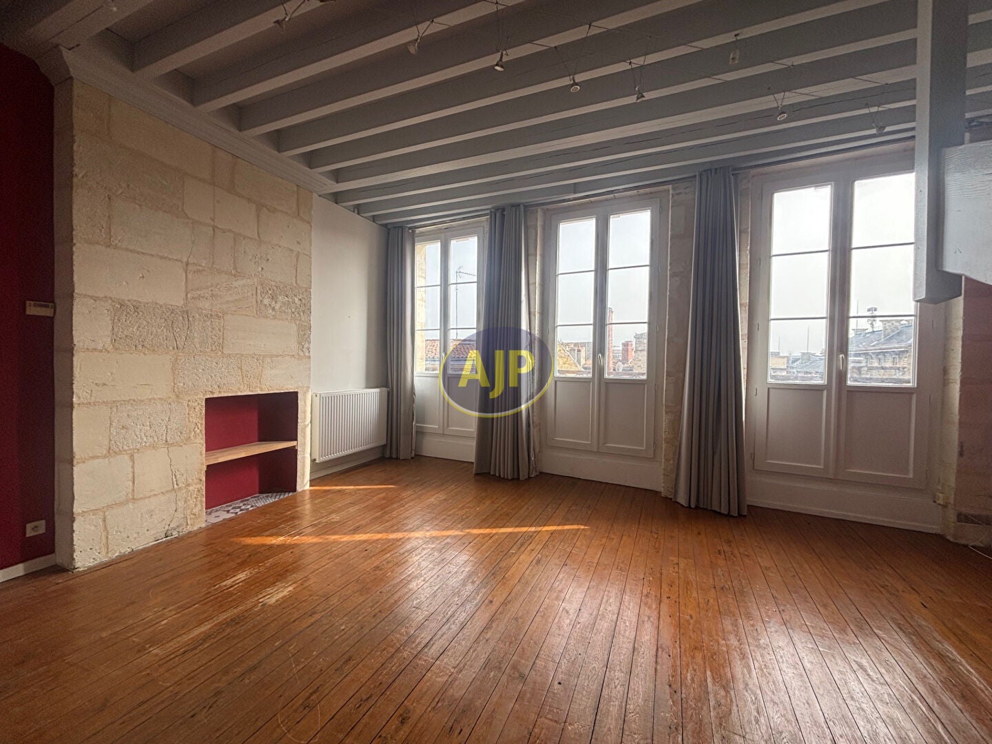 Appartement Route de la Fontbrune à Cours-de-Pile