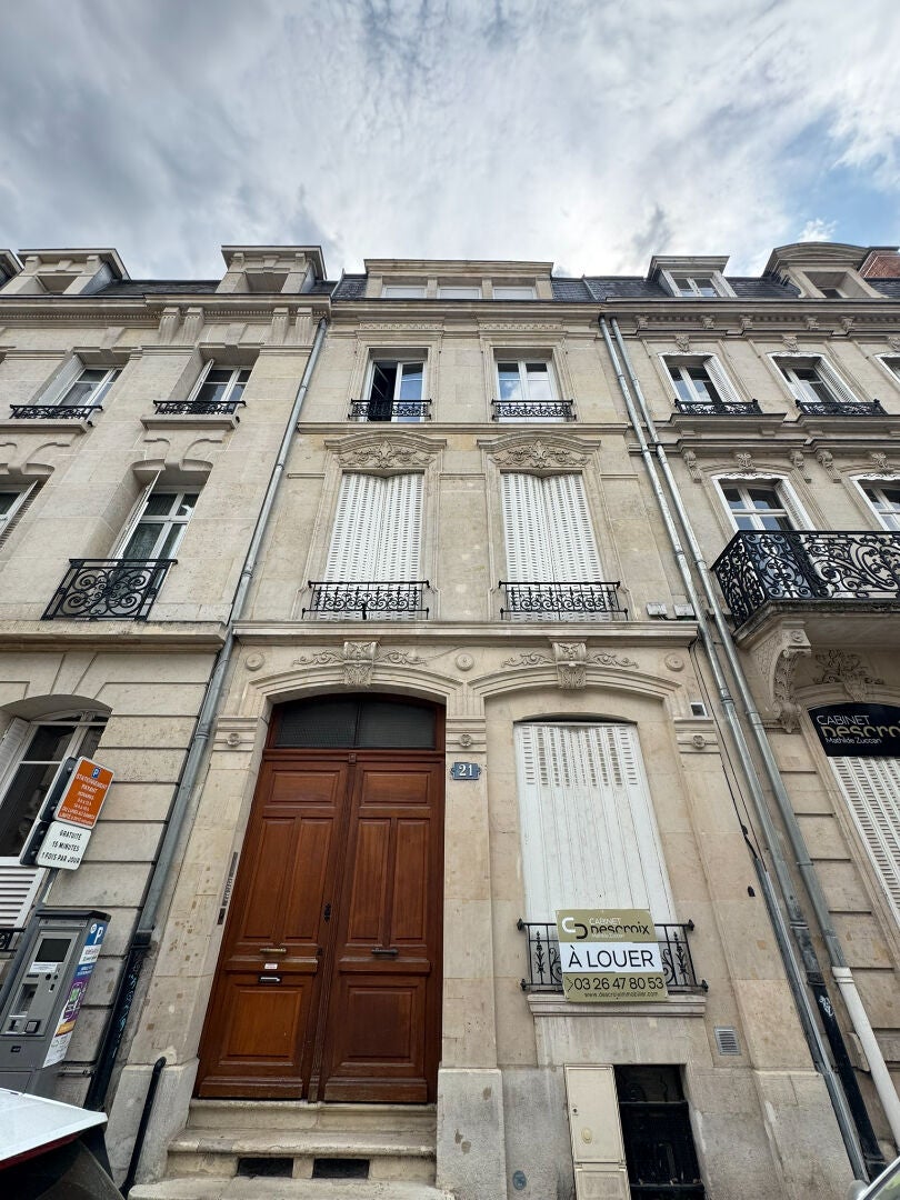 Flat Rue Thiers in Reims