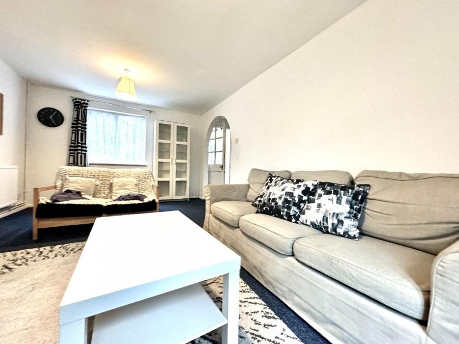 Room Craddock Road in Canterbury