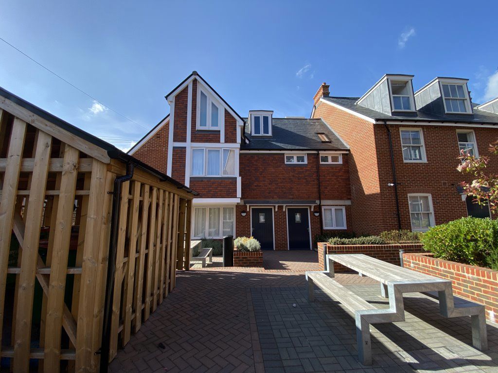 Flat Havelock Street in Canterbury