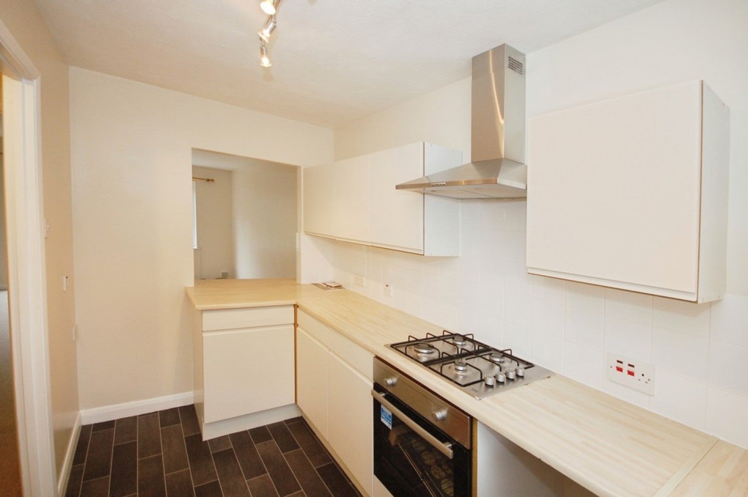 Room Barnett Way in Wealden