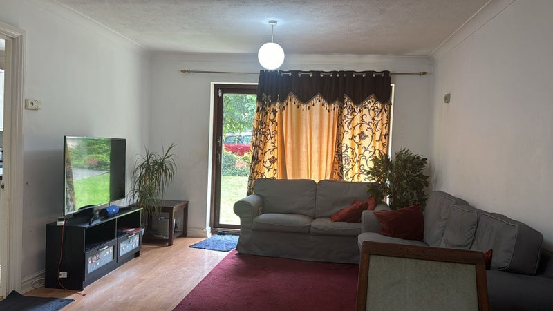 Room Maresfield in Greater London
