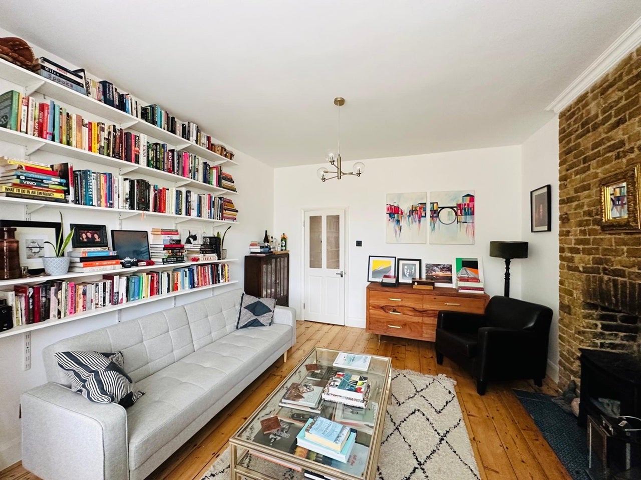 Flat Waldegrave Road in Greater London