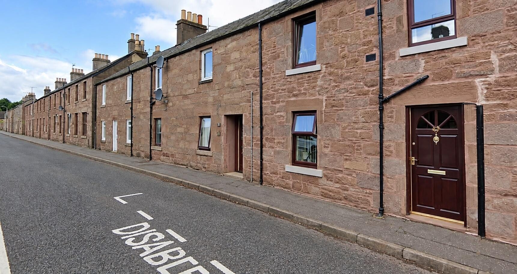Flat Belmont Street in Newtyle