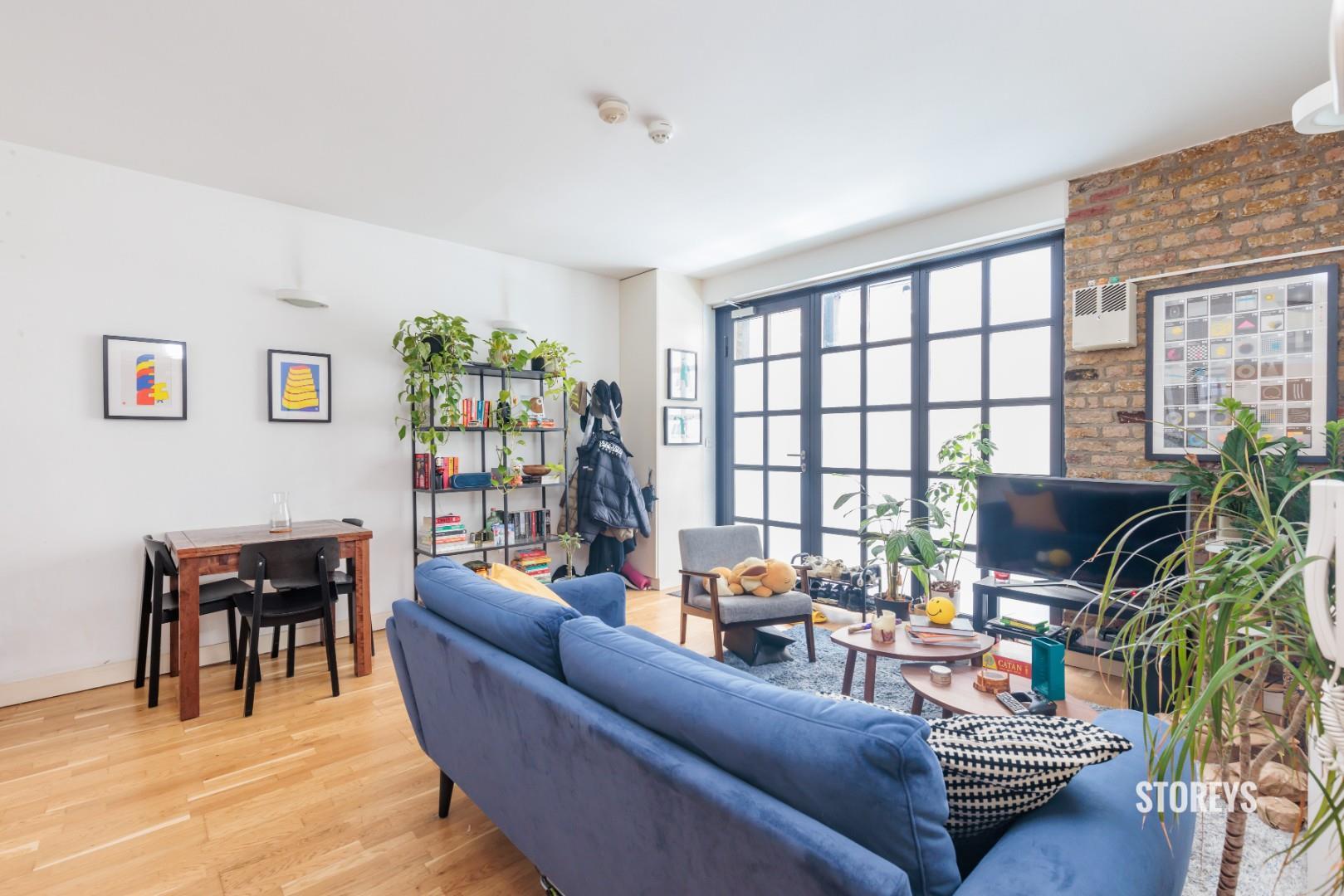 Flat Phipp Street in London