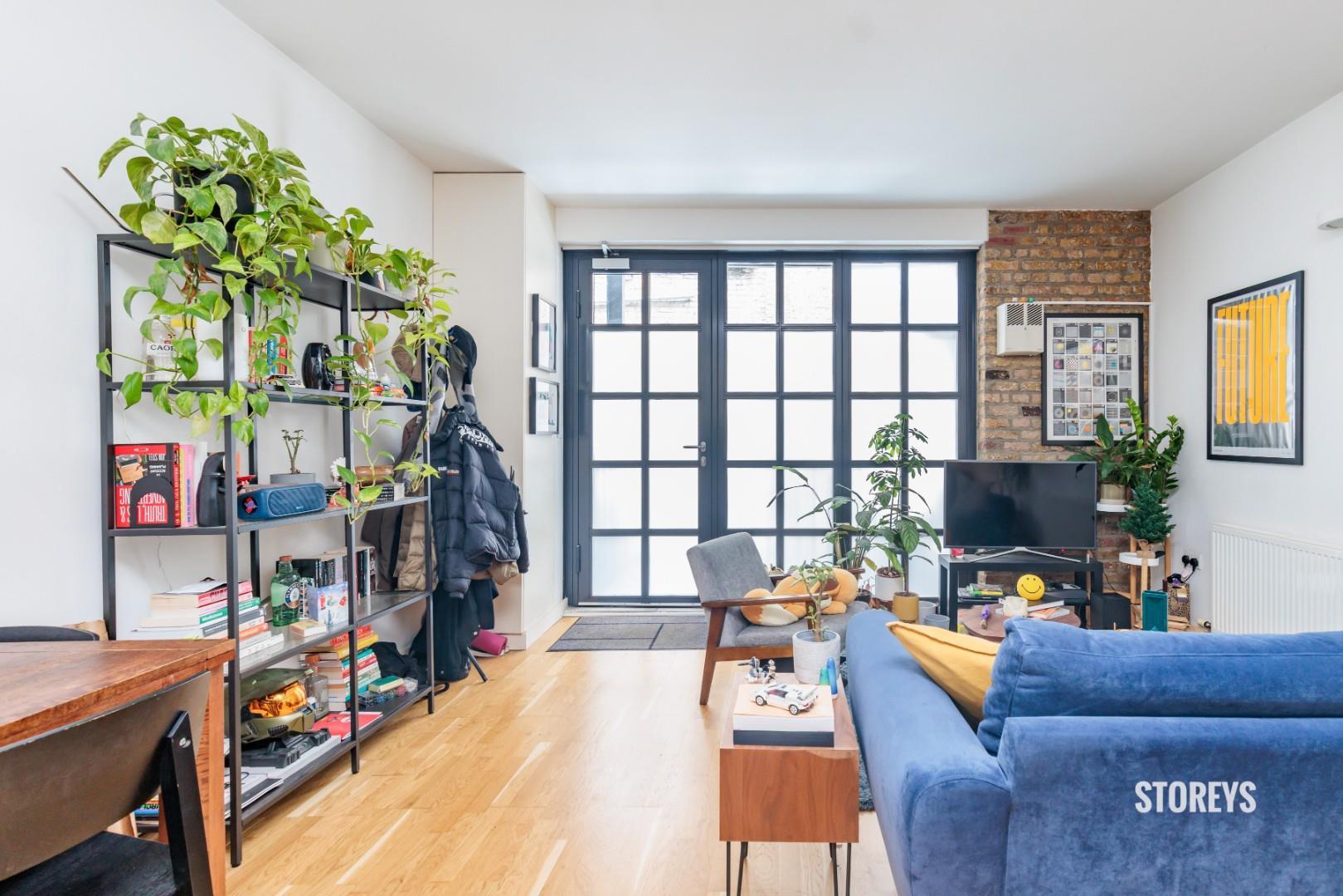 Flat Phipp Street in London