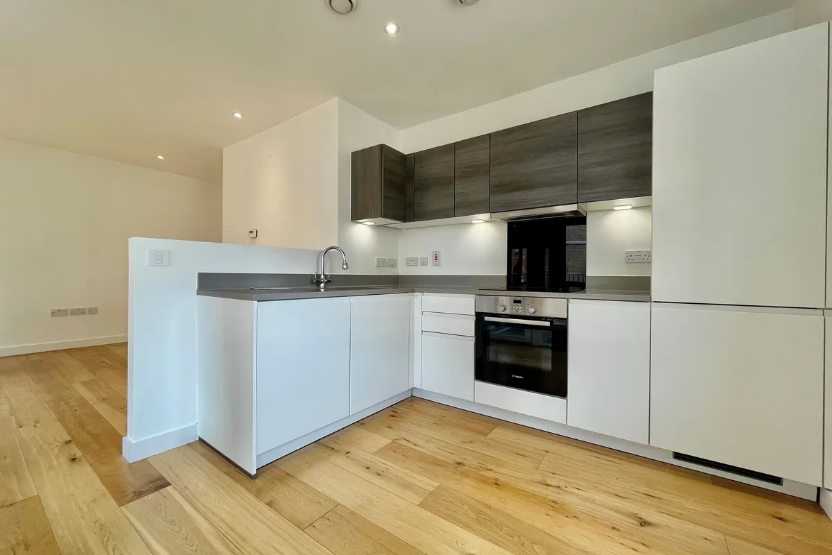 Flat Uxbridge Road in Greater London