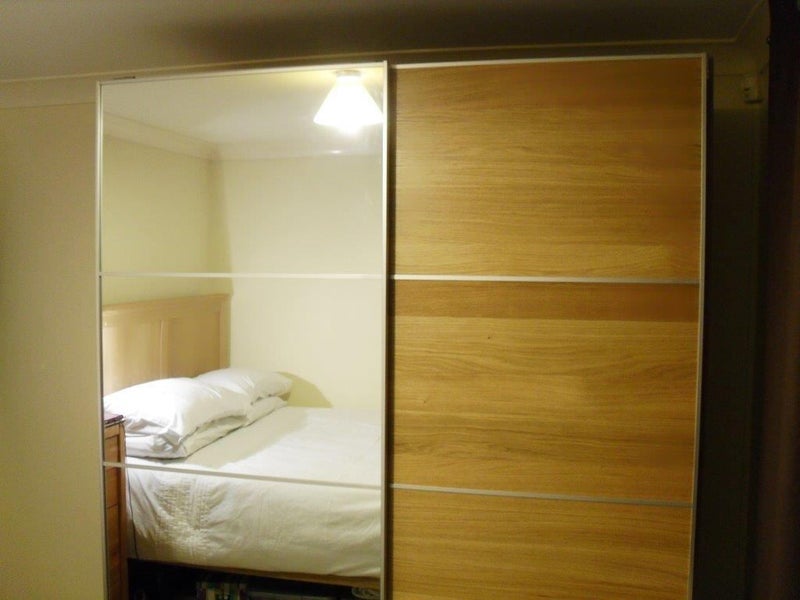 Room Schooner Close in Greater London
