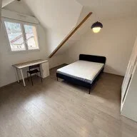 Chambre D 1206 à Cranves-Sales