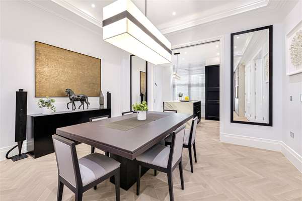 Flat Old Queen Street in City of Westminster