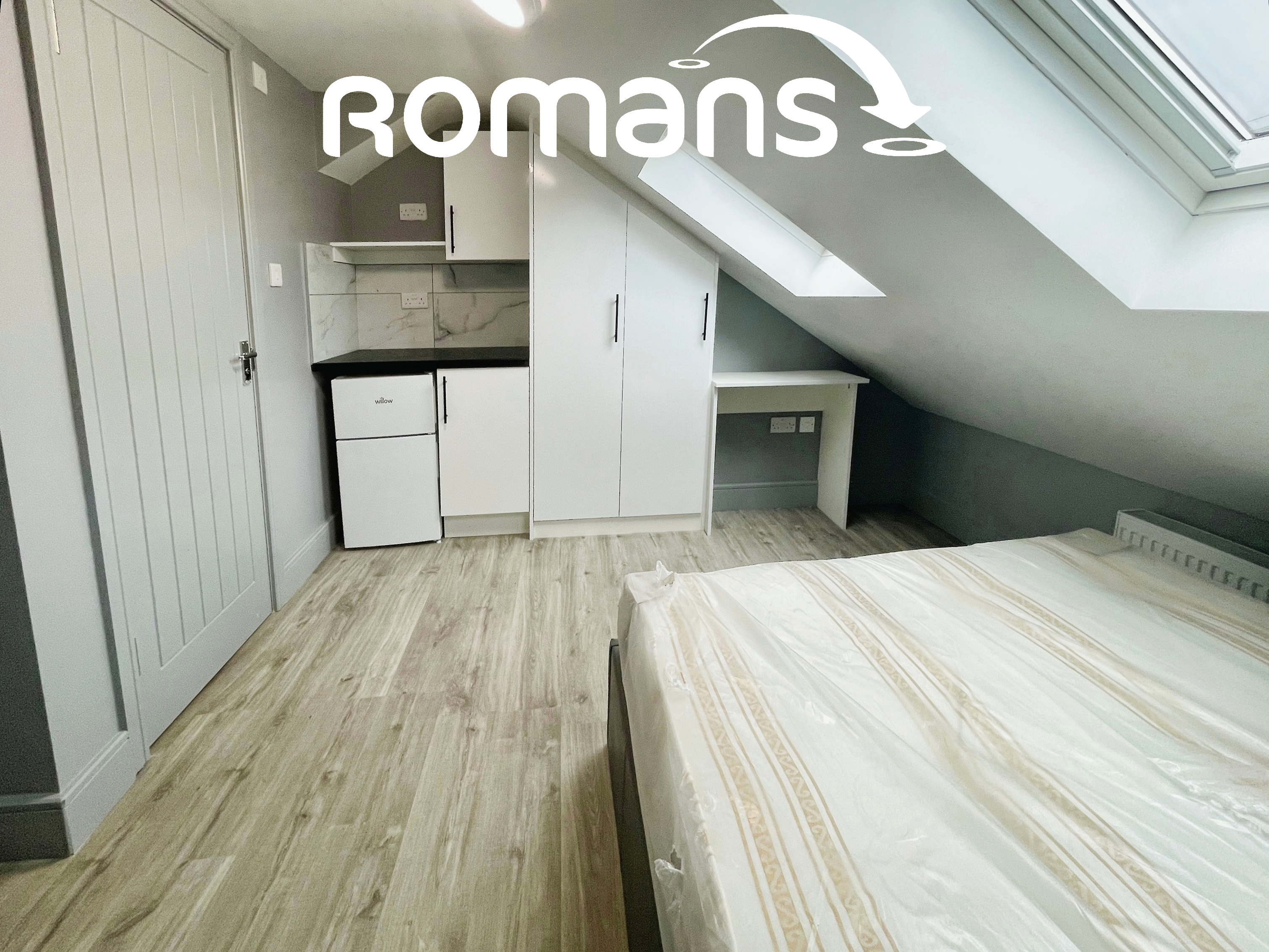 Room Norfolk Road in Reading