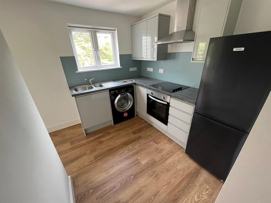 Flat Branksome Wood Road in Bournemouth