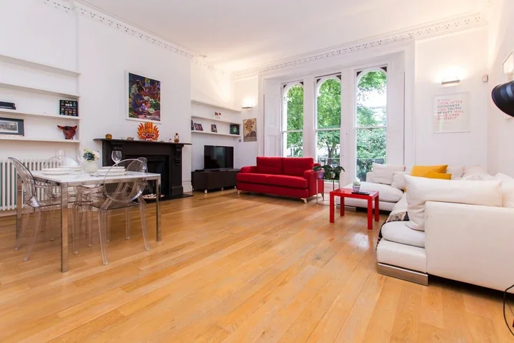 Flat Kensington Gardens Square in City of Westminster