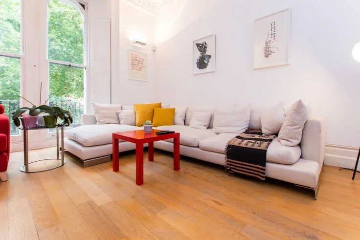 Flat Kensington Gardens Square in City of Westminster