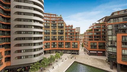 Flat Harbet Road in City of Westminster