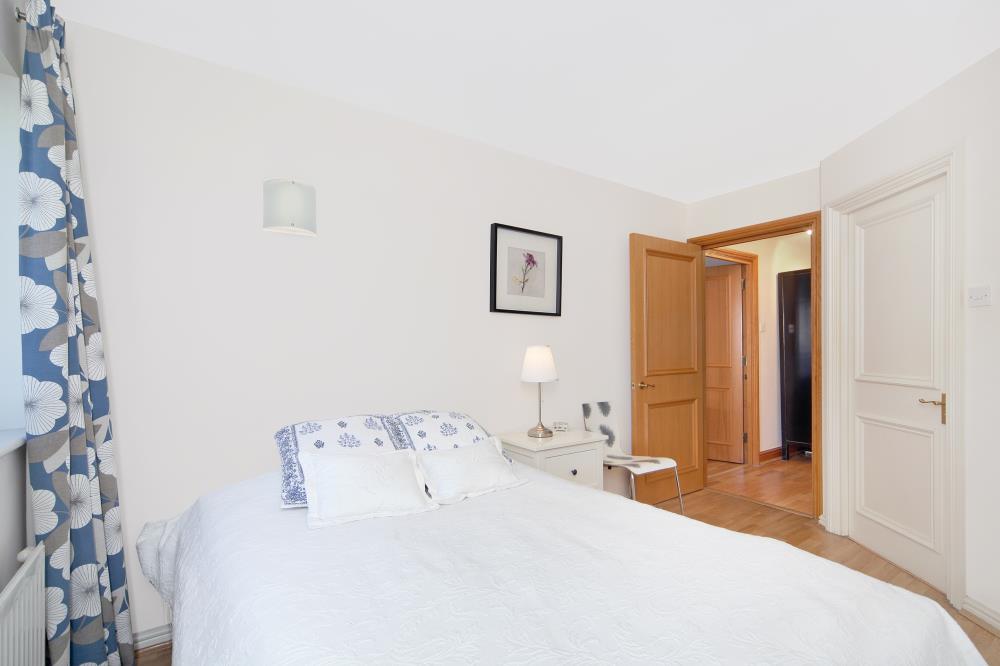 Flat William Morris Way in Greater London