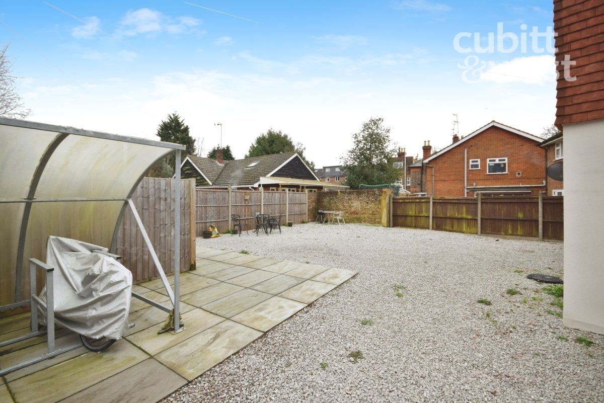 Flat Mulgrave Road in Greater London