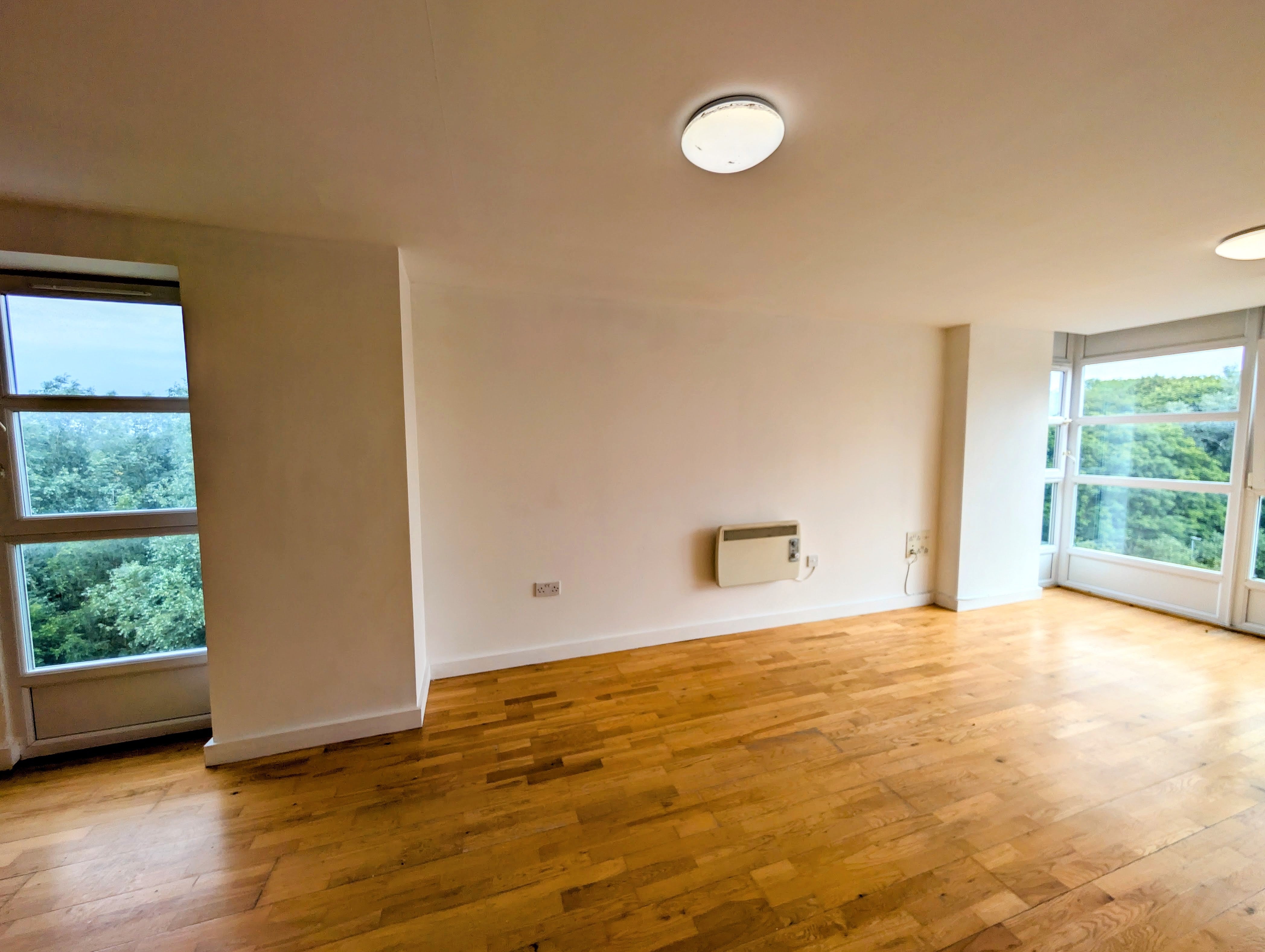 Flat Mossfield Drive in Manchester