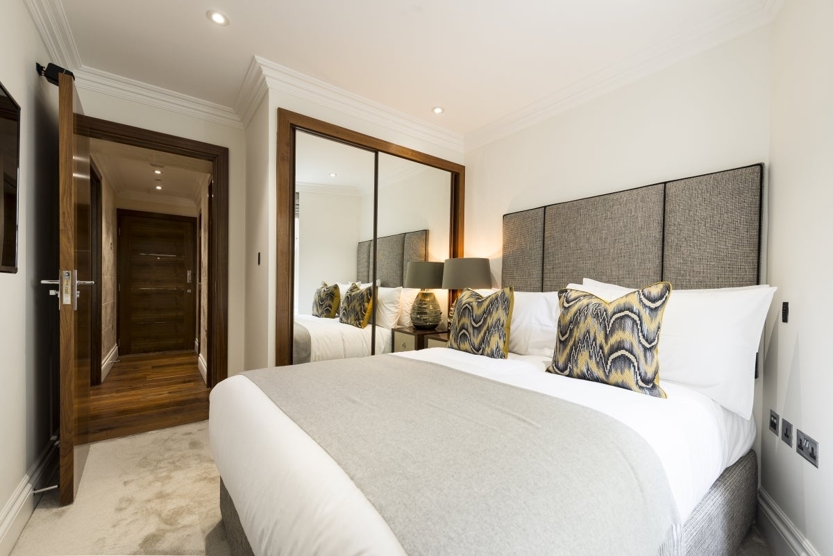 Flat Kensington Gardens Square in City of Westminster