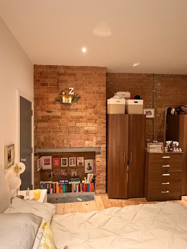 Flat Underwood Street in Greater London