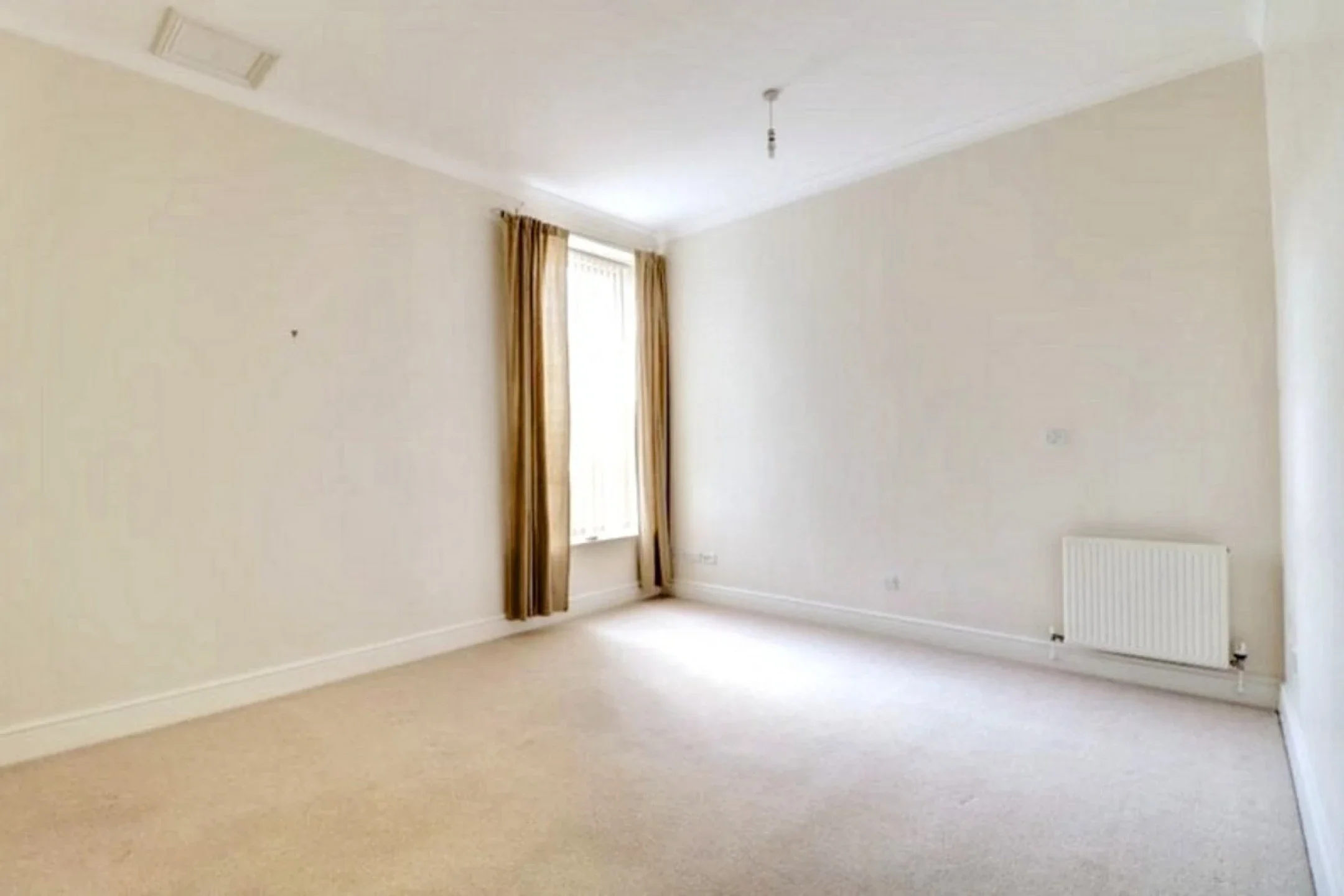 Flat Westholme Close in Congleton