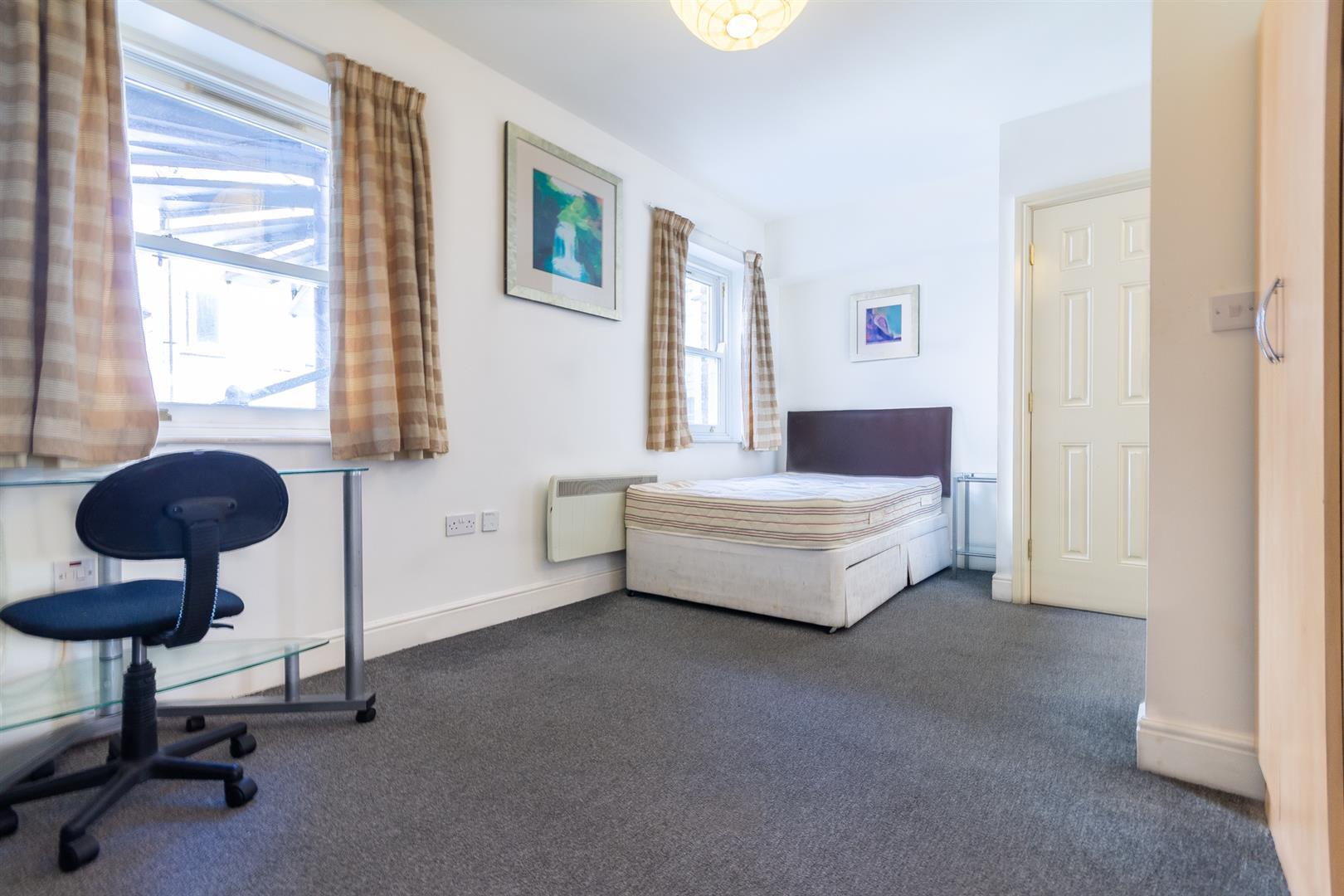 Flat Westmorland Road in Newcastle upon Tyne