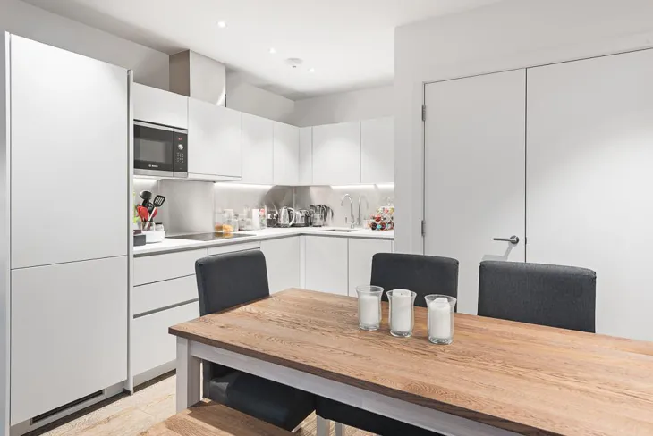 Flat Kilburn Lane in Greater London
