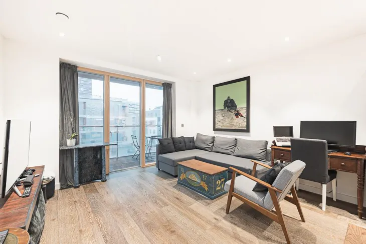 Flat Kilburn Lane in Greater London