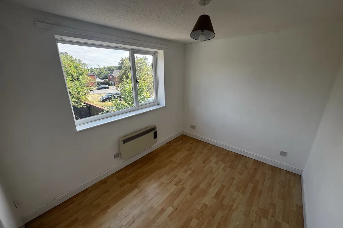House Samuel Place in Corby