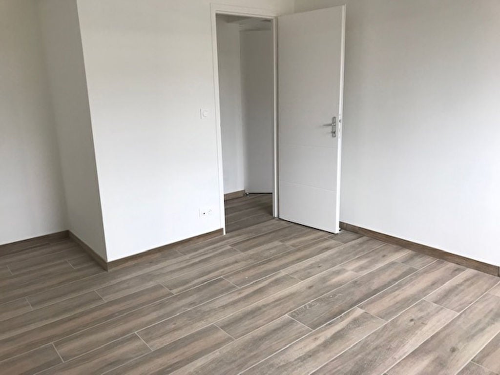 Flat Rue Gustave Jolivet in Lille