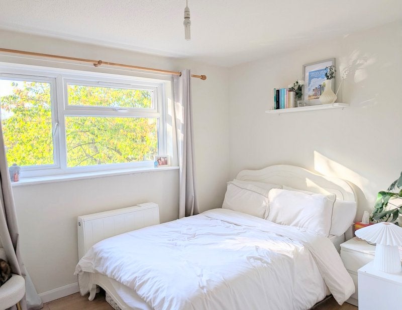 Flat Stockmead Road in Northampton