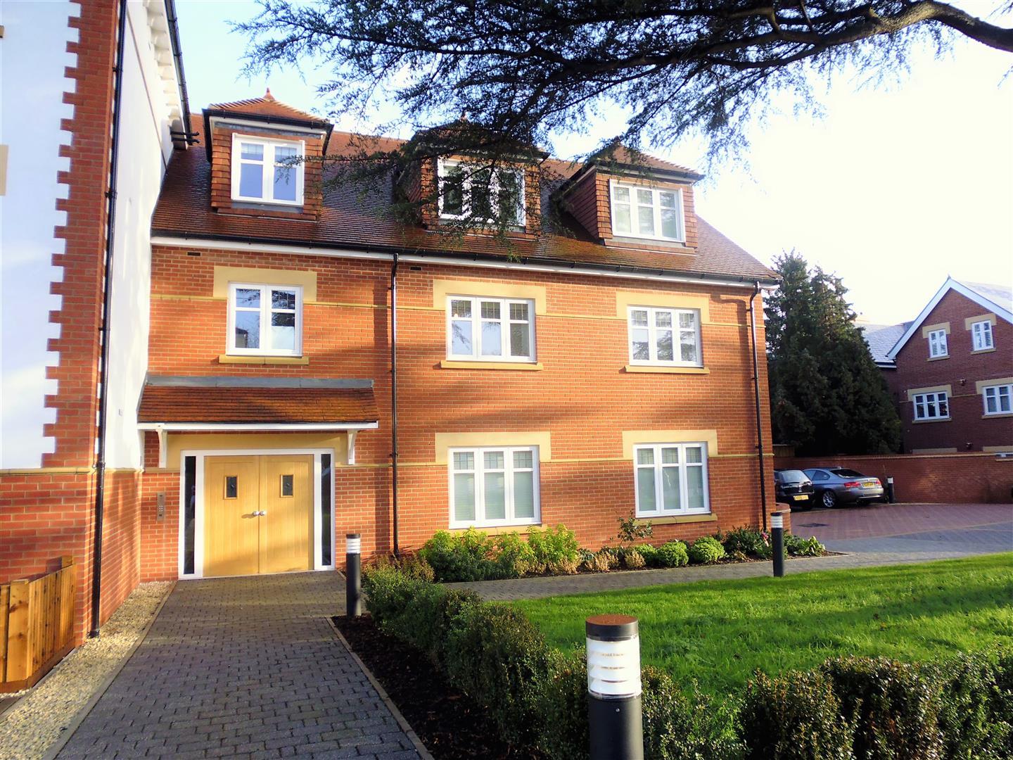 Flat Leicester Road in Greater London