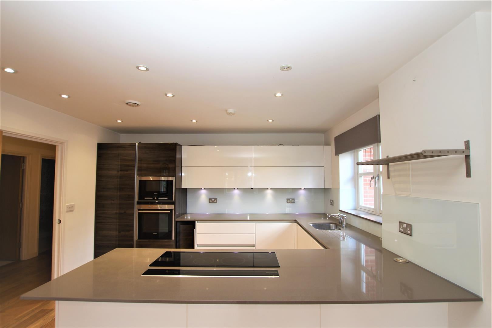 Flat Leicester Road in Greater London