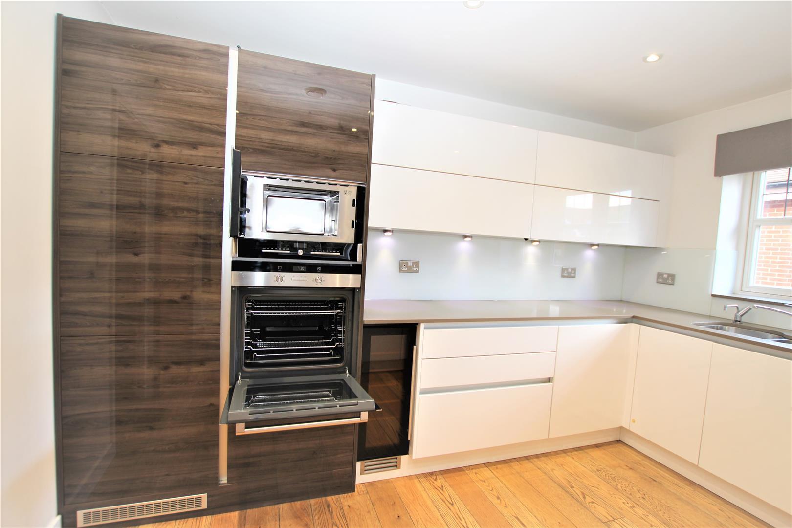 Flat Leicester Road in Greater London