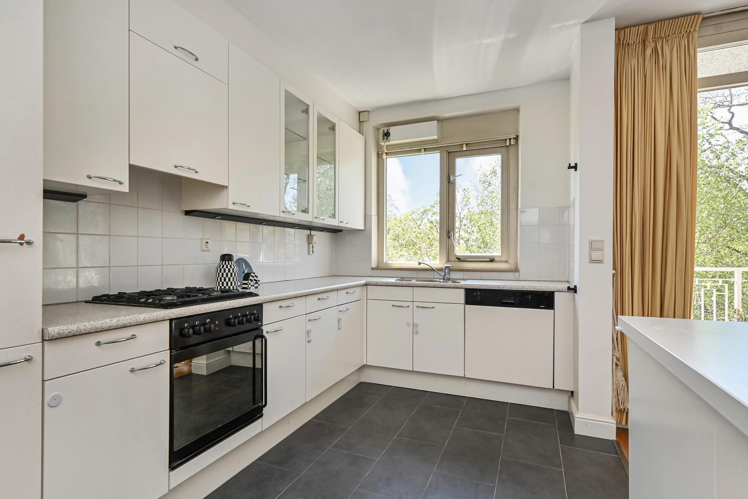 Appartement te koop: Plesmanweg 86, 'S-Gravenhage