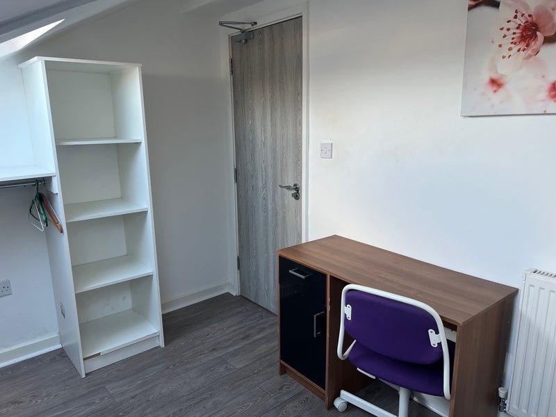 Room Leicester Road in Preston