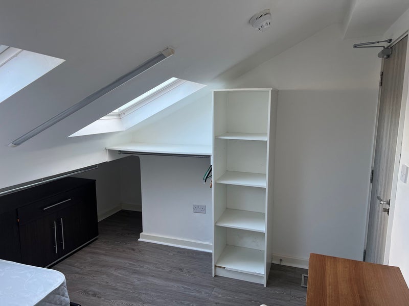 Room Leicester Road in Preston