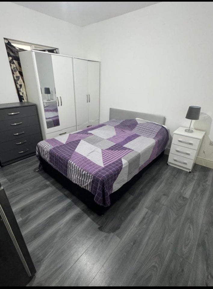 Room Kenley Gardens in Greater London